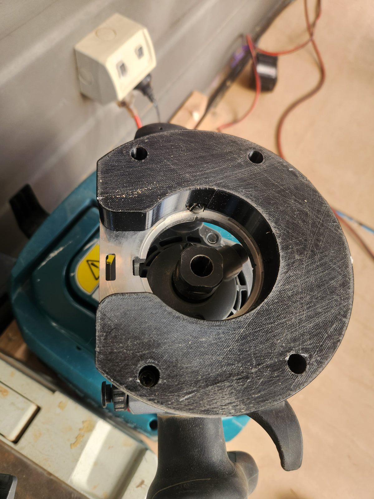 Makita 40V Router Flush & Plug Cutting Base
